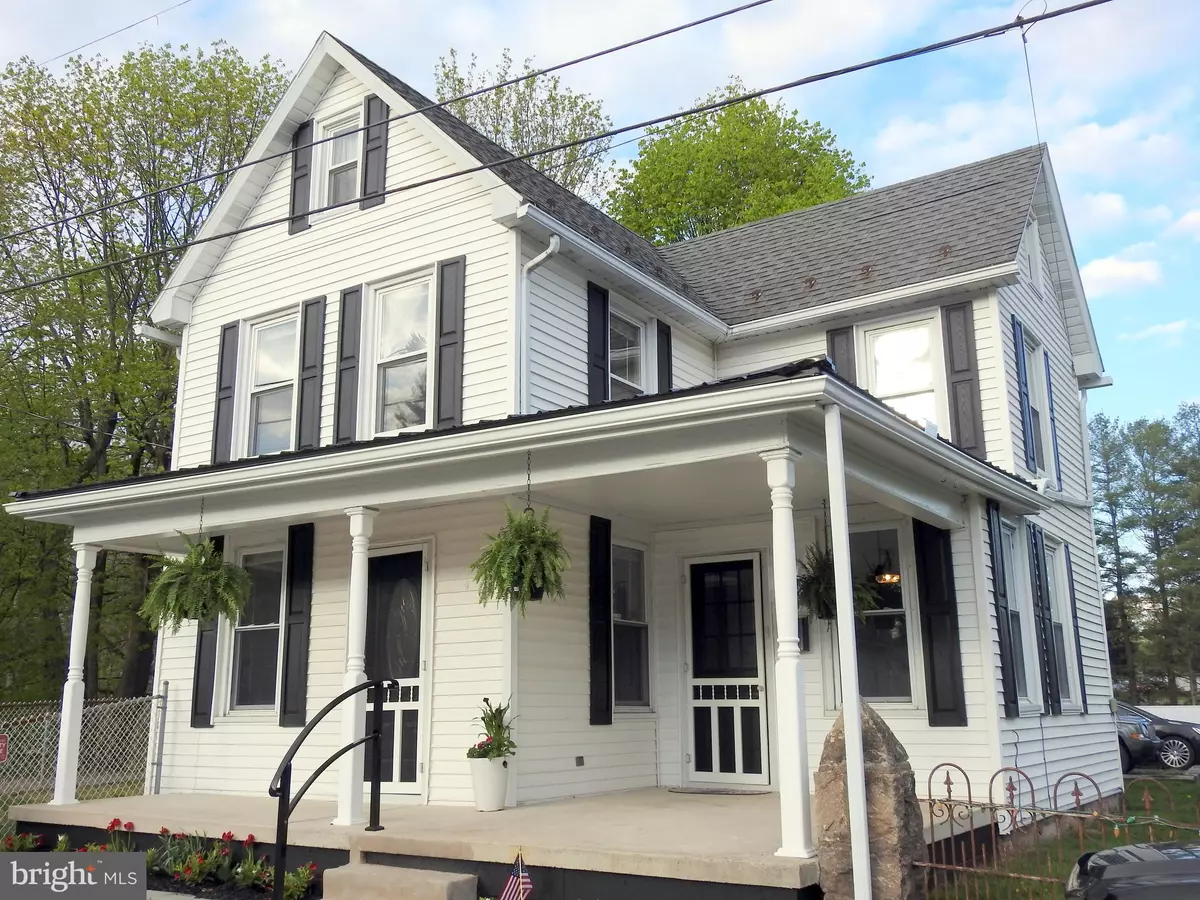 Williamstown, PA 17098,111 WALNUT ST