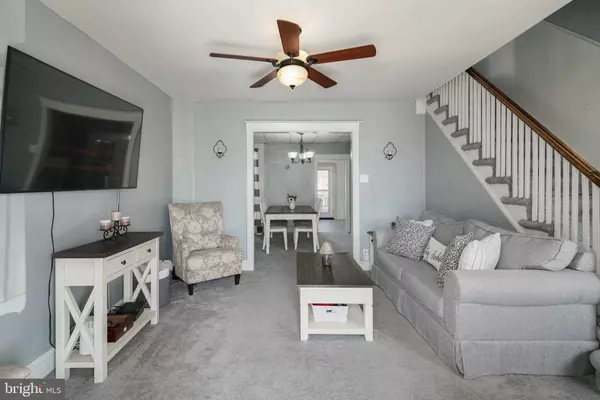 Philadelphia, PA 19135,7212 GLENLOCH ST