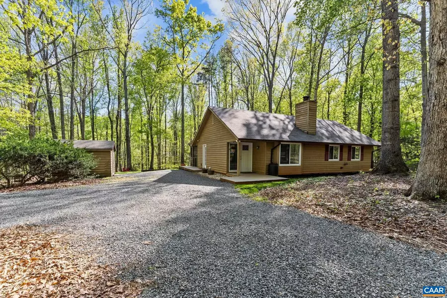 1185 HUNTERS RIDGE RD, Earlysville, VA 22936