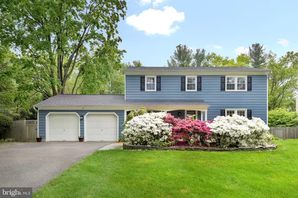 6 MONTEREY DR, Princeton Junction, NJ 08550