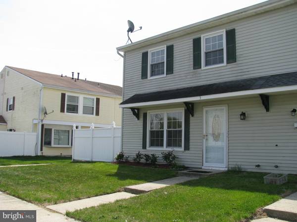 5 LYRIC CT, Sicklerville, NJ 08081