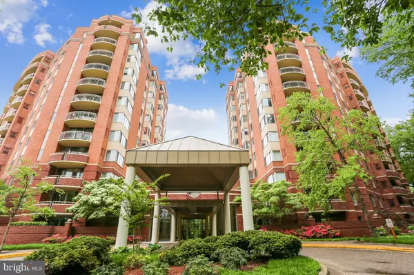 5802 NICHOLSON LN #2-L06, Rockville, MD 20852