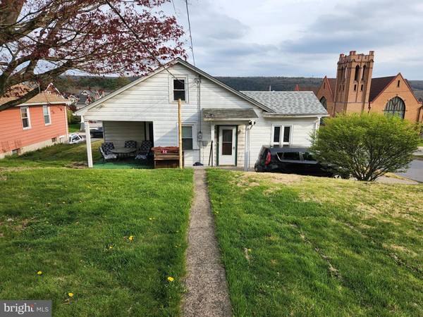 Weatherly, PA 18255,401 1ST ST