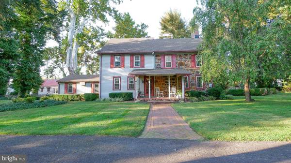 2 POMONA CT, Cinnaminson, NJ 08077