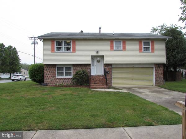 38 FORT MOTT RD, Pennsville, NJ 08070