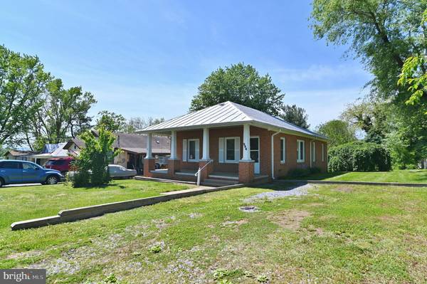 506 FOURTH STREET, Luray, VA 22835