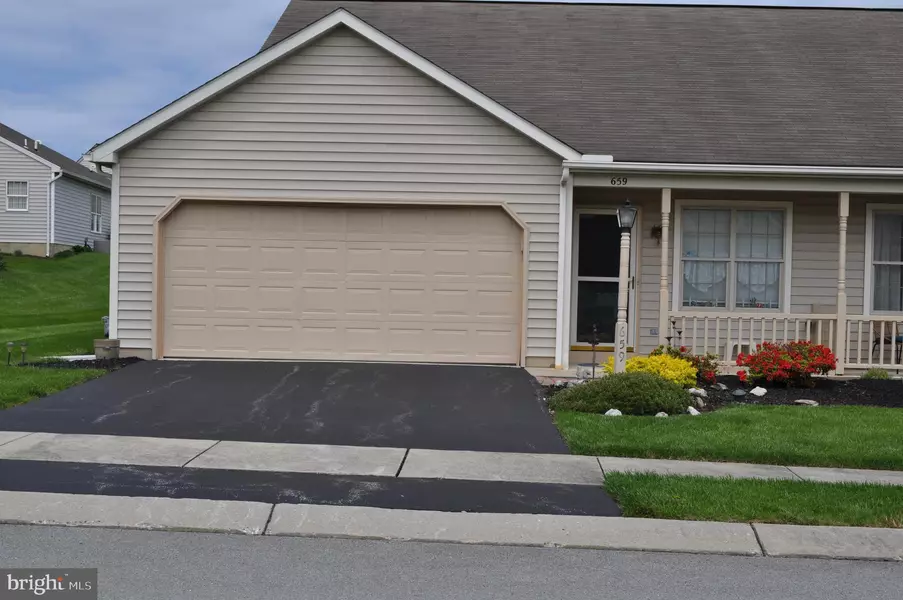 659 KYLE RD, York, PA 17404