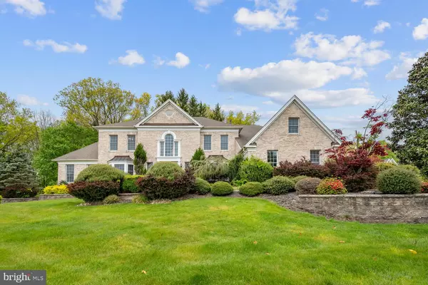 Cranbury, NJ 08512,3 SHADY BROOK LN