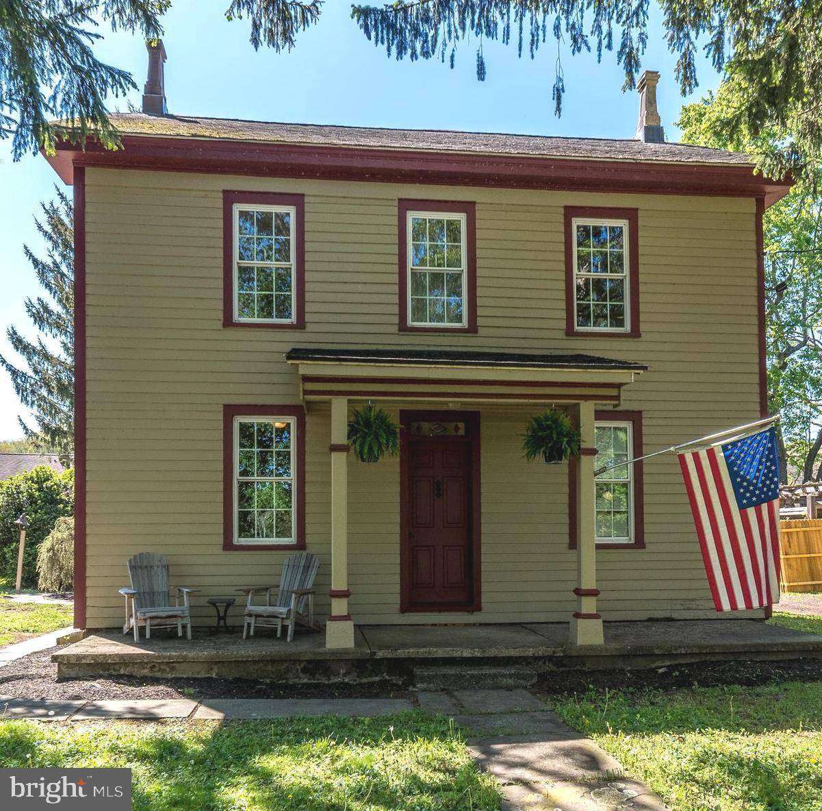 1055 RIVER RD, Upper Black Eddy, PA 18972
