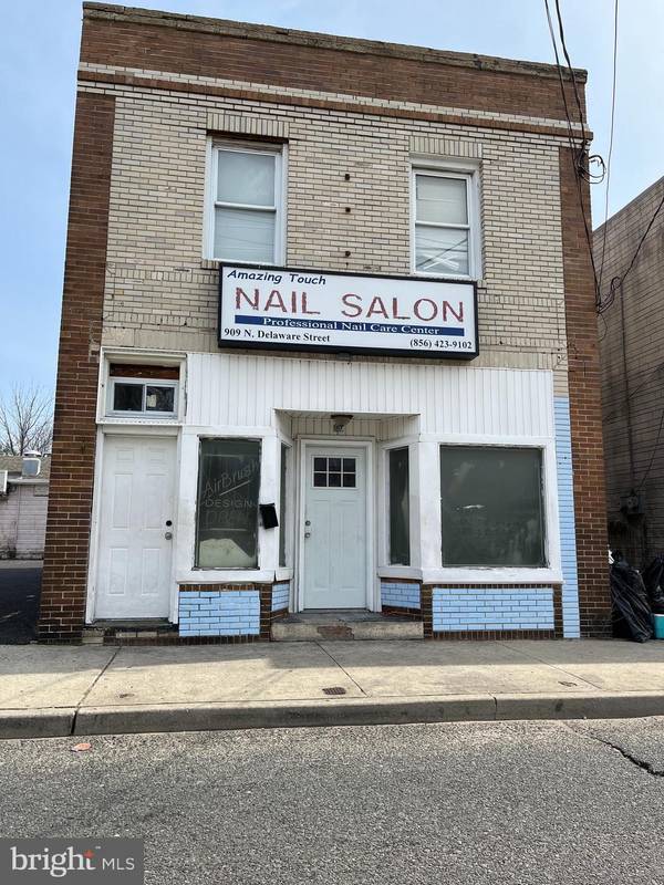 909 N DELAWARE ST, Paulsboro, NJ 08066