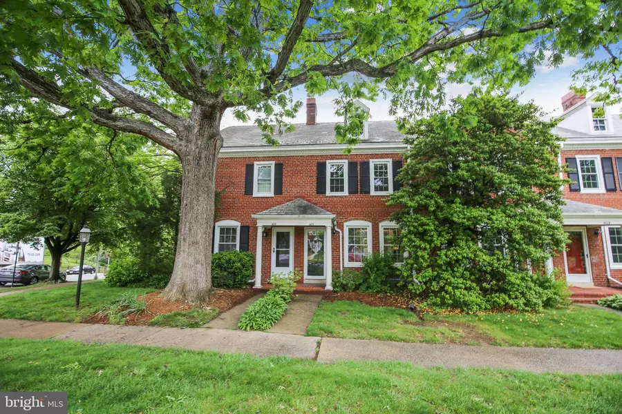 4113 33RD ST S, Arlington, VA 22206