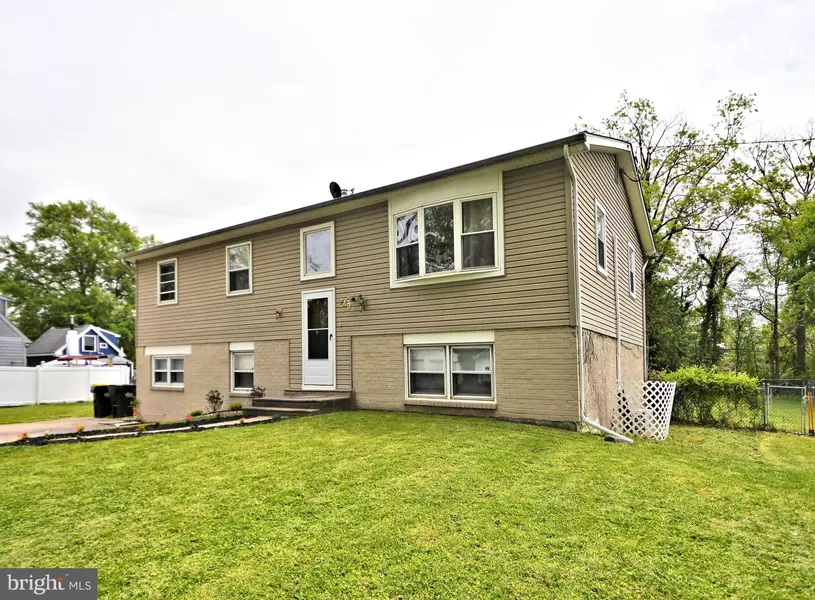 743 CLINTON AVE, Bensalem, PA 19020