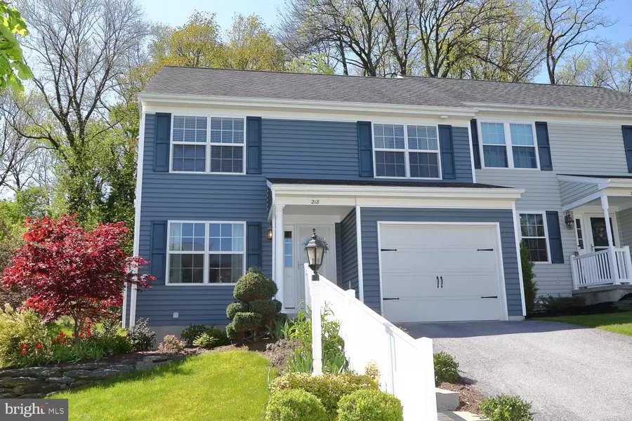 218 COOL CREEK WAY, Lancaster, PA 17602