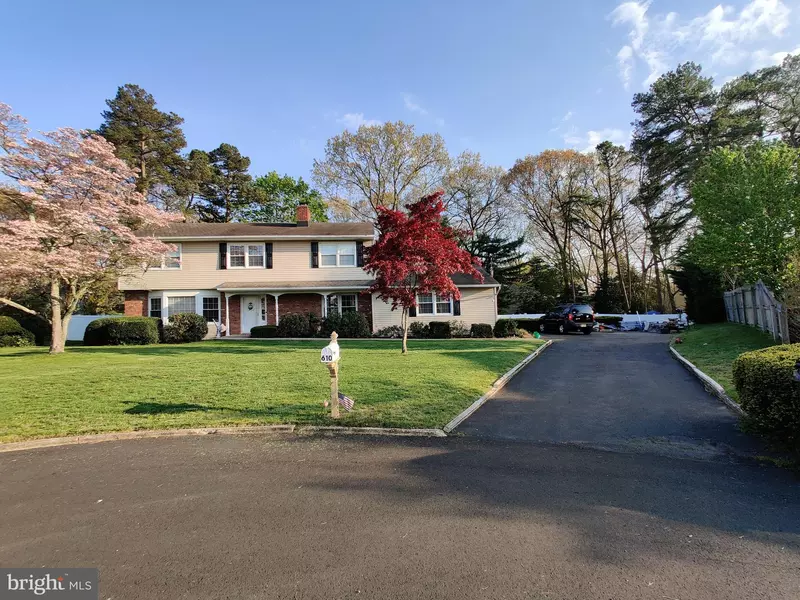 610 WOODSIDE PL, Toms River, NJ 08753