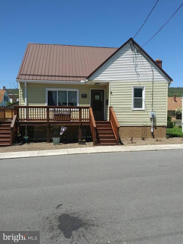 165 GOLDSBOROUGH AVE, Romney, WV 26757