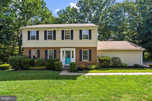 6000 FRANCONIA FOREST LN, Alexandria, VA 22310