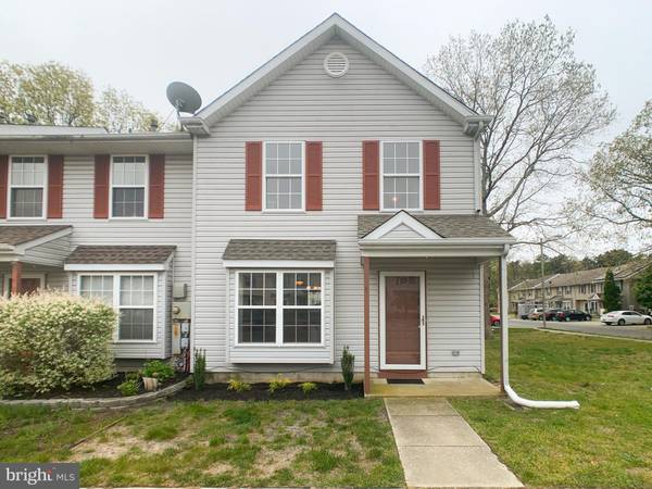 22 GRANT LN, Berlin, NJ 08009