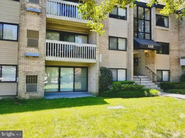 6301 HIL MAR DR #4-1, District Heights, MD 20747