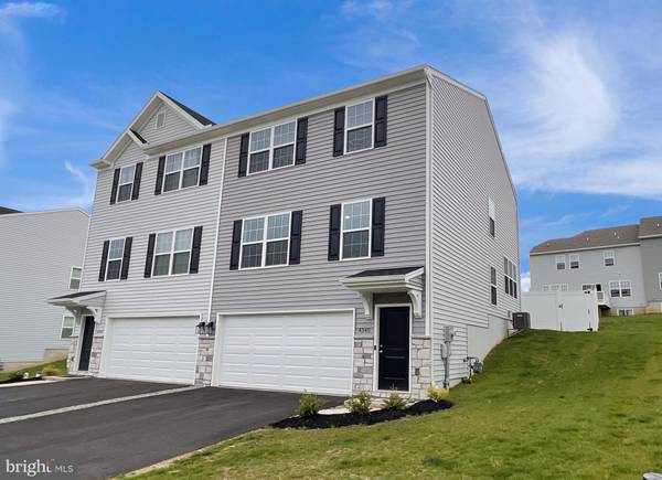 4345 BLACKBURN DR, Stewartstown, PA 17363