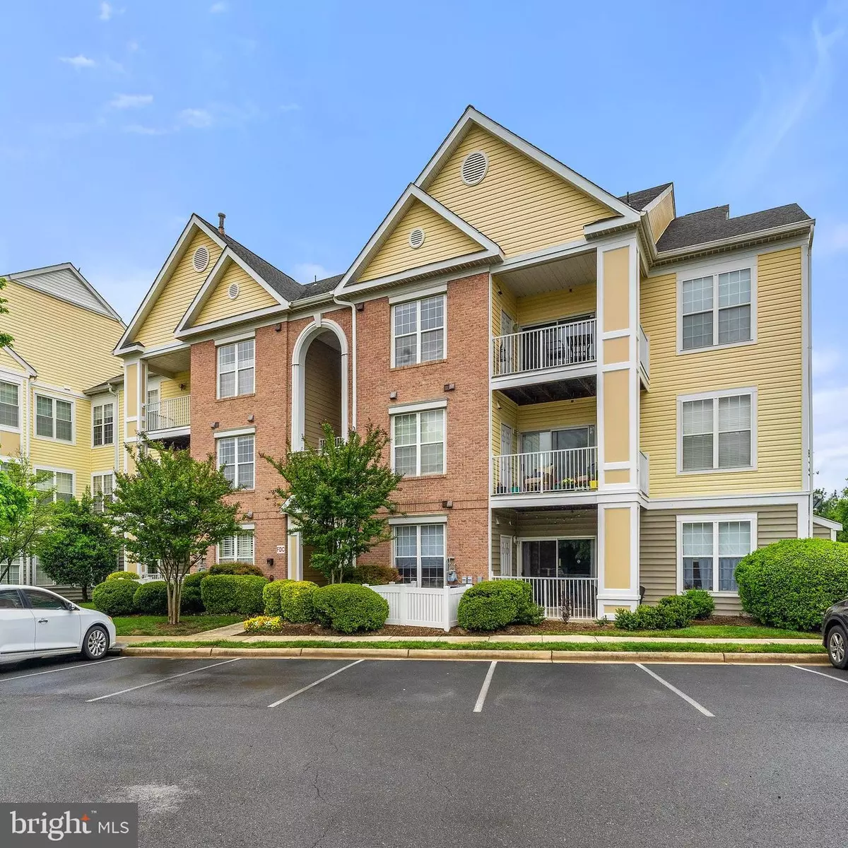 Ashburn, VA 20147,43302 MARYMOUNT TER #302