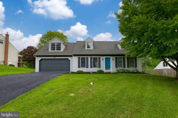 545 WOOD VIEW DR, Lititz, PA 17543