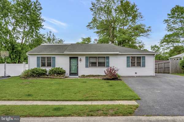 114 HARMONY CREST DR, Newark, DE 19713