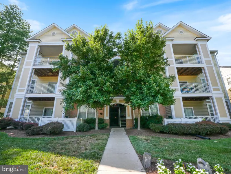 20903 CEDARPOST SQ #303, Ashburn, VA 20147