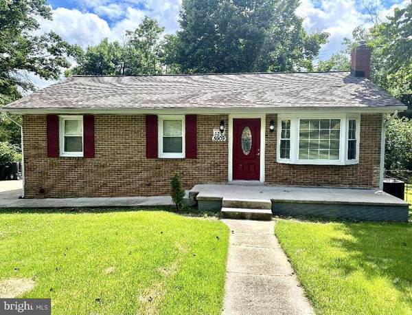 5909 TEMPLE HILL RD, Temple Hills, MD 20748