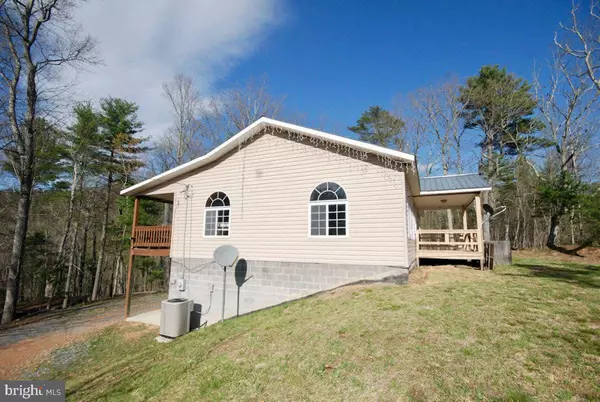 Brandywine, WV 26802,256 FOXFIRE LN