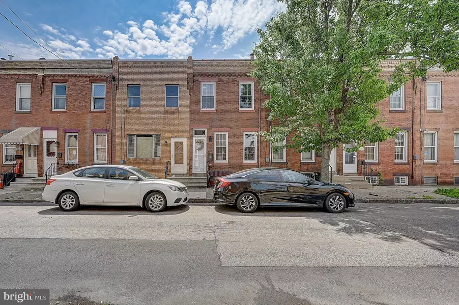 3065 CHATHAM ST, Philadelphia, PA 19134