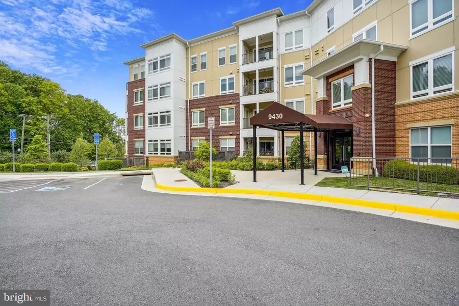 9430 SILVER KING CT #402, Fairfax, VA 22031