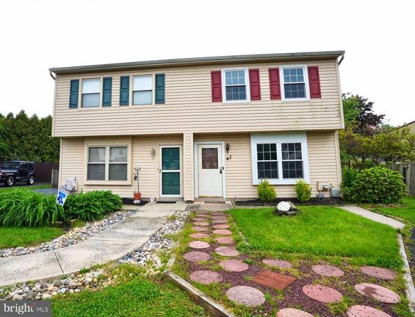 6 CARRIAGE DR, Horsham, PA 19044