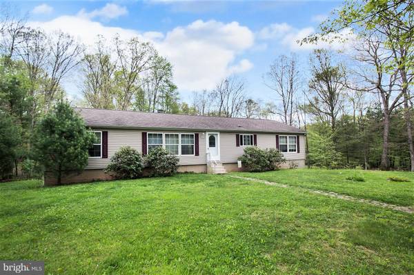 40 LAFAYETTE TRL, Lehighton, PA 18235