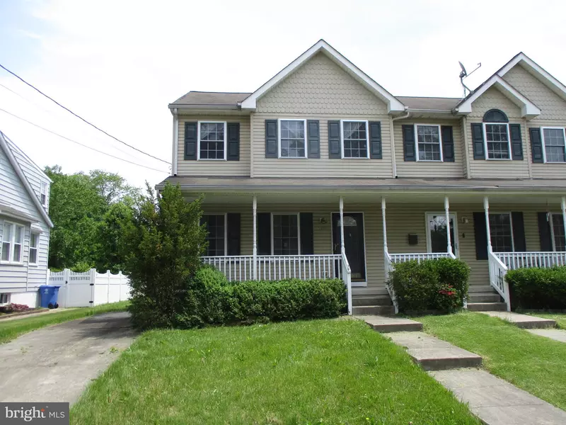 105 N COLES AVE, Maple Shade, NJ 08052