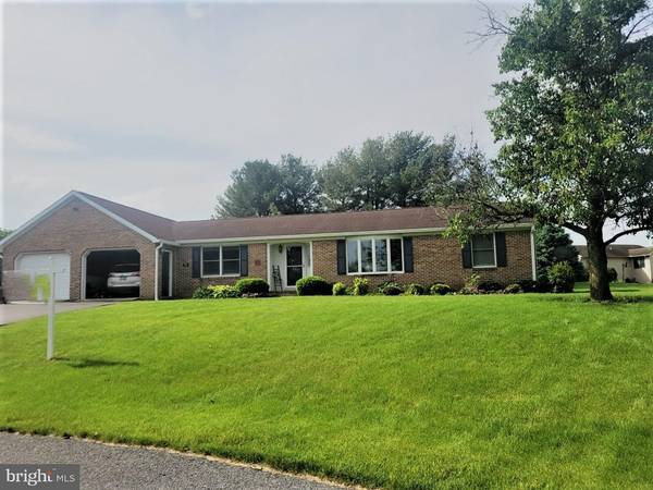 352 S LANDIS AVE, Waynesboro, PA 17268