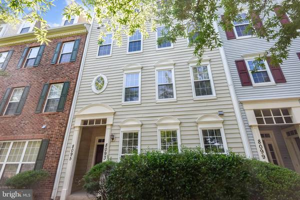 8095 GATEHOUSE RD #29, Falls Church, VA 22042