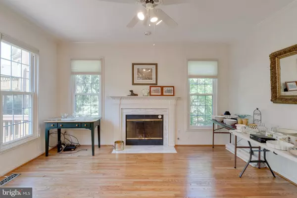 Alexandria, VA 22315,6643 DUNWICH WAY