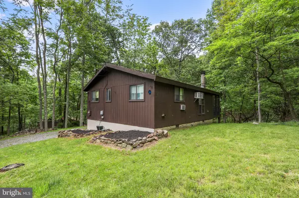 647 THE WOODS ROAD, Hedgesville, WV 25427