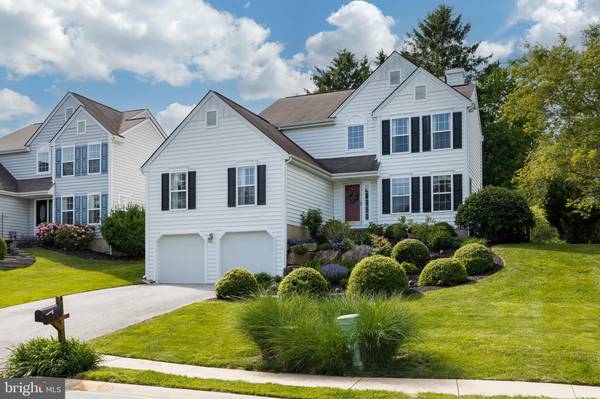 400 CARPENTERS COVE LN, Downingtown, PA 19335