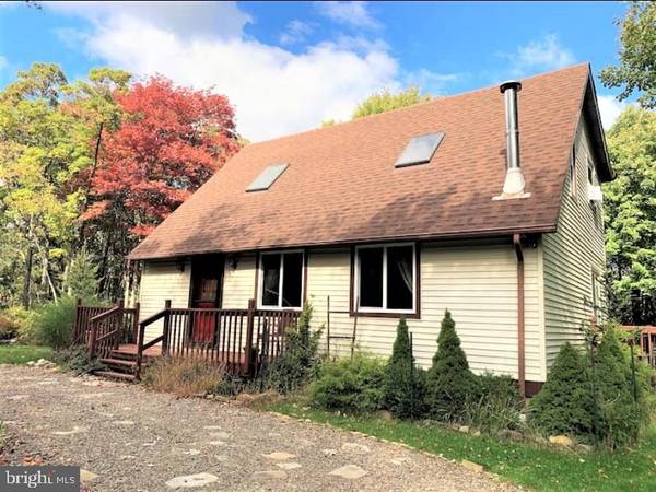 221 ASH DR, Long Pond, PA 18334