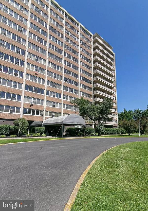 301 BARCLAY TOWERS #301, Cherry Hill, NJ 08034