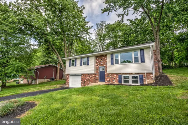 Mountville, PA 17554,372 PRIMROSE LN