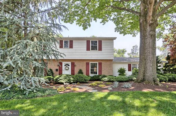 427 CANDLEWYCK RD, Camp Hill, PA 17011