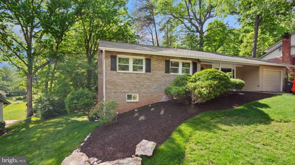 Annandale, VA 22003,3904 WINTERSET DR