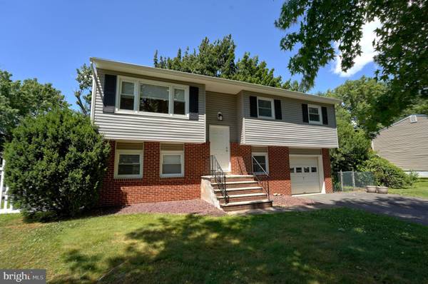 20 MAPLE AVE, Hightstown, NJ 08520