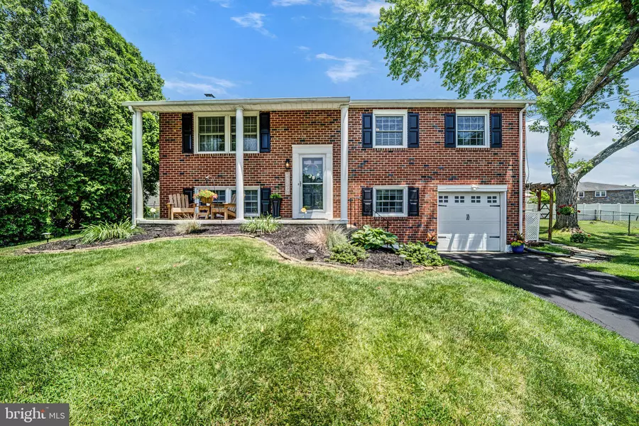 1808 PHEASANT CIR, Wilmington, DE 19810