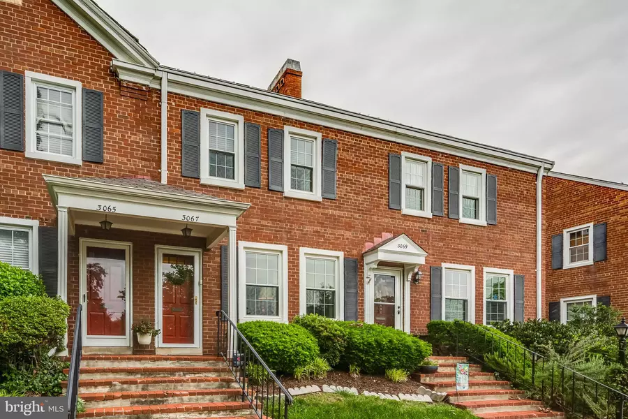 3067 S ABINGDON ST, Arlington, VA 22206