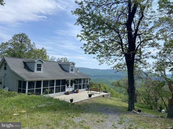 1499 SPARROW HILL RD, Paw Paw, WV 25434