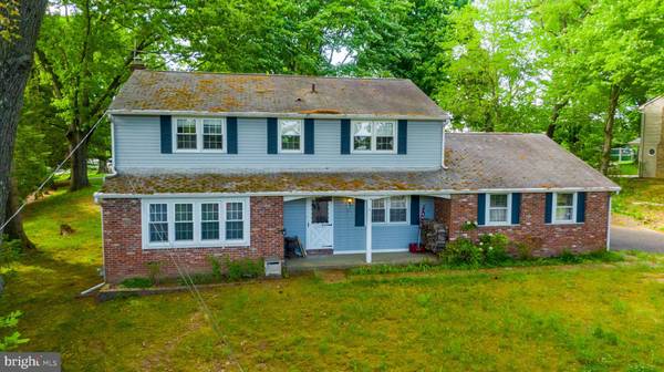 584 NEW RD, Southampton, PA 18966