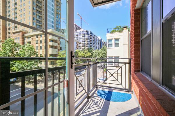 Arlington, VA 22209,1411 KEY BLVD #311